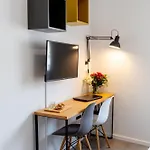6estudios Campolide Διαμέρισμα *