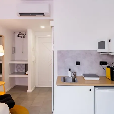 Apartamento 6estudios Campolide