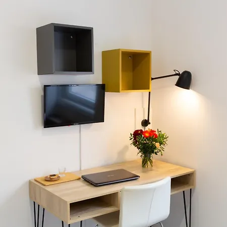 Apartamento 6estudios Campolide