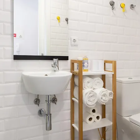 6estudios Campolide * ליסבון